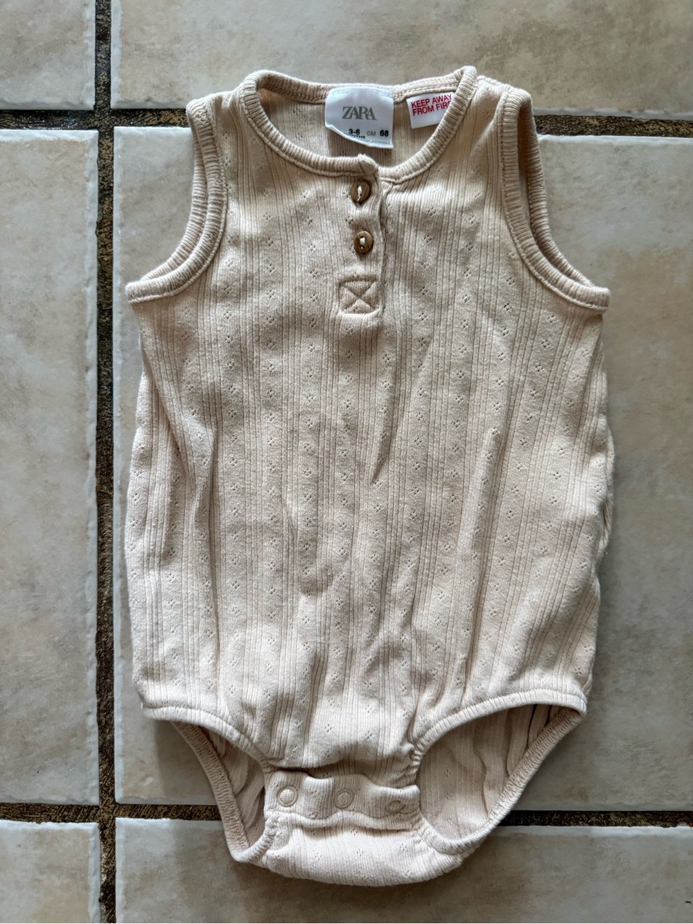ZARA Cream Ribbed Sleeveless Baby Bodysuit with Front Buttons